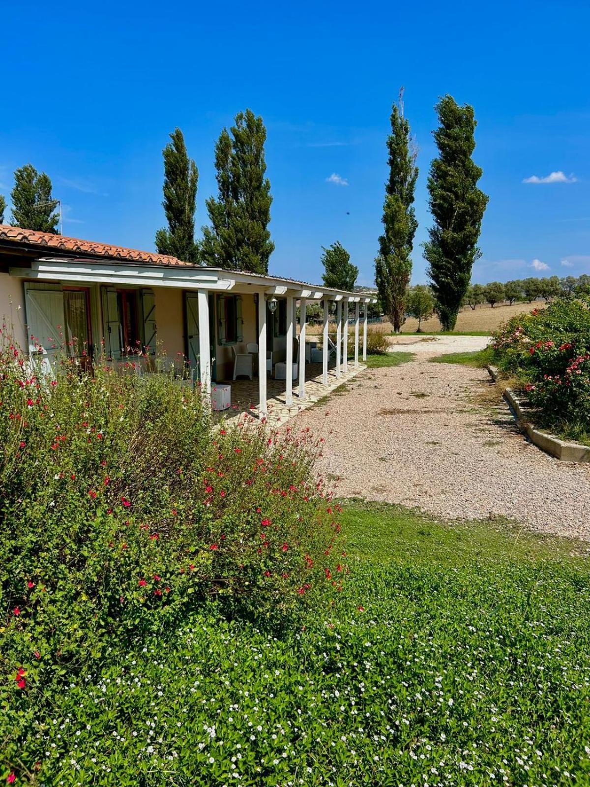 Agriturismo Podere Farnesiana Tarquinia Bagian luar foto