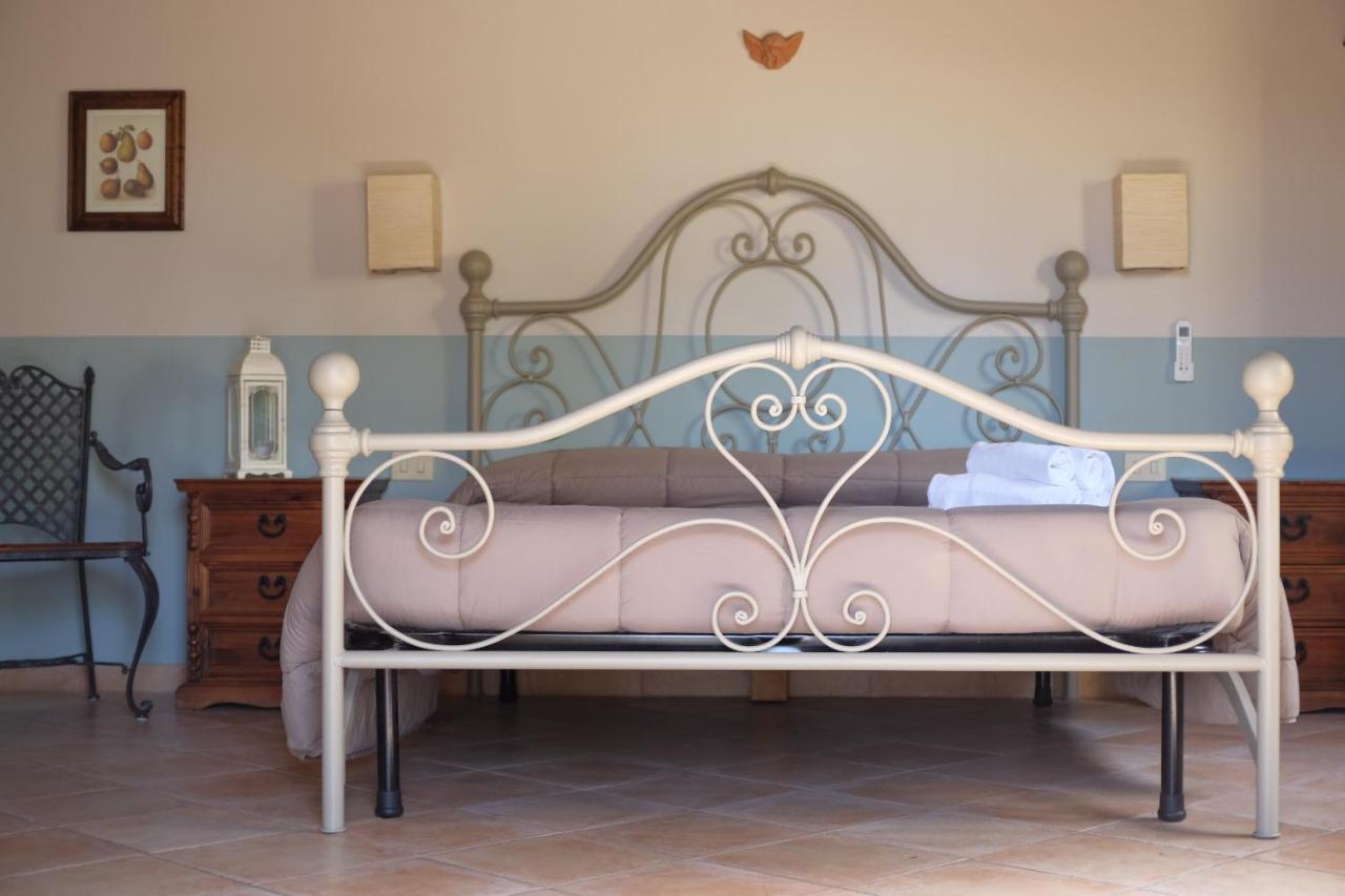 Agriturismo Podere Farnesiana Tarquinia Bagian luar foto