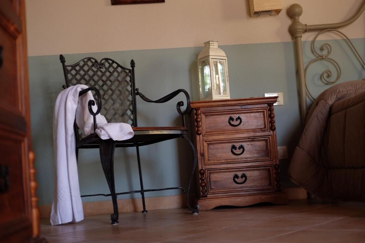 Agriturismo Podere Farnesiana Tarquinia Bagian luar foto